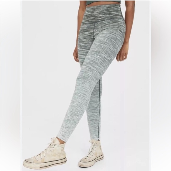 OFFLINE By Aerie The Hugger High Waisted Ombre Legging Green Gray M Gradient - Picture 1 of 8